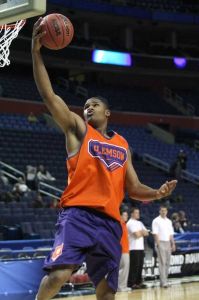 ncaa tournament pregame practice 031810