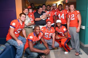 Clemson Football Visits Local Children's Hospital