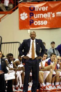 Head Coach Oliver Purnell