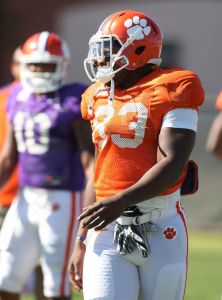Dwayne Allen bowl practice 123011