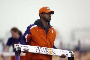 Assistant Coach Mario Wilson