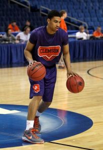 ncaa tournament pregame practice 031810