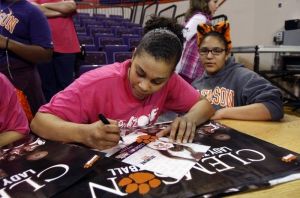 postgame autograph session