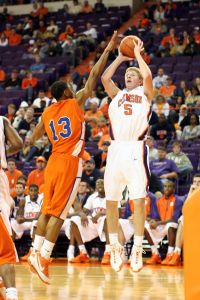 vs. Savannah State 11/25/08