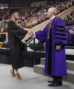 Taylor Hoynacki, Rowing