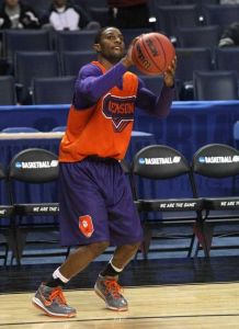 ncaa tournament pregame practice 031810