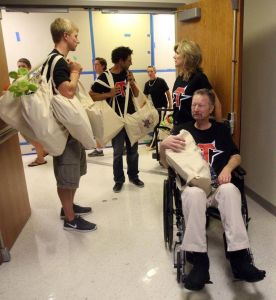 Tanner's Totes visits Children's Healthcare of Atlanta 081011