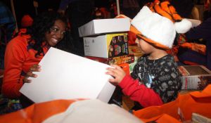 The Clemson men&acirc;?<sup>TM</sup>s and women&acirc;?<sup>TM</sup>s basketball teams hosted area children at the Tiger Wonderland charity event on Thursday, December 15 at Littlejohn Coliseum.