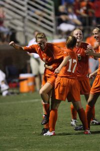 molly franklin team goal celebration