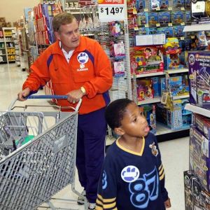 2007 shop with a coach 121207 pollock