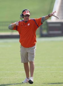 Offensive Coordinator Chad Morris scrimmage 082011