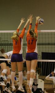 Alexa Rand (R) and Serenat Yaz (L)