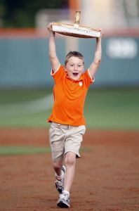 kid carrying base cheer