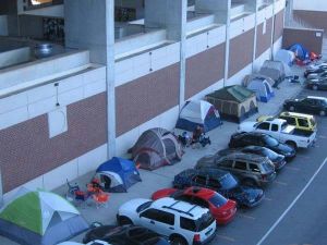 students camp out for gator bowl tickets 120808