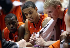 Andre Young, K.J. McDaniels and Tanner Smith time out