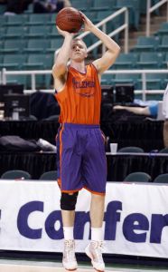 practice at greensboro coliseum 030911