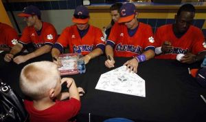 Following Friday's practice, the Tigers attended an autograph session at Rosenblatt Stadium.