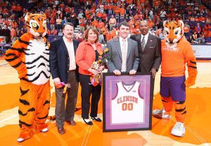 manager joe matthews and family senior day