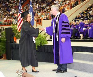 kate hicks womens swimming and diving graduation spring 2007