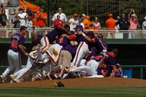 NCAA Super Regional vs. Alabama 6/14/2010