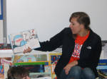 Clemson Student-Athletes Read to Students at Keowee Elementary