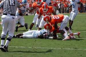 unc_fumble_092306