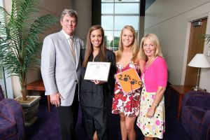 Lauren Sindall (Swimming & Diving)