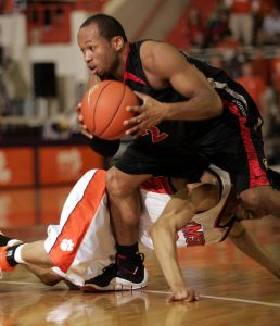 Georgia's Sundiata Gaines (2) and Clemson's Vernon Hamilton battle for possession during the first half of their basketball game Thursday, Dec. 28, 2006, at Littlejohn Coliseum in Clemson, S.C. (AP Photo/Willis Glassgow)