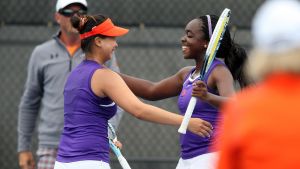 Ani Miao and Liz Jeukeng