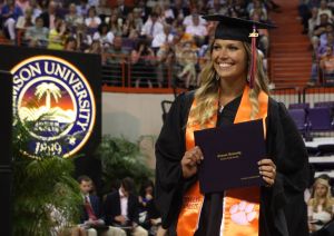 Maddy Elder - Women's Soccer