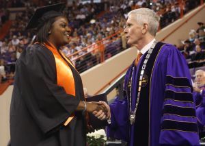 Brittney Waller - Women's Track & Field