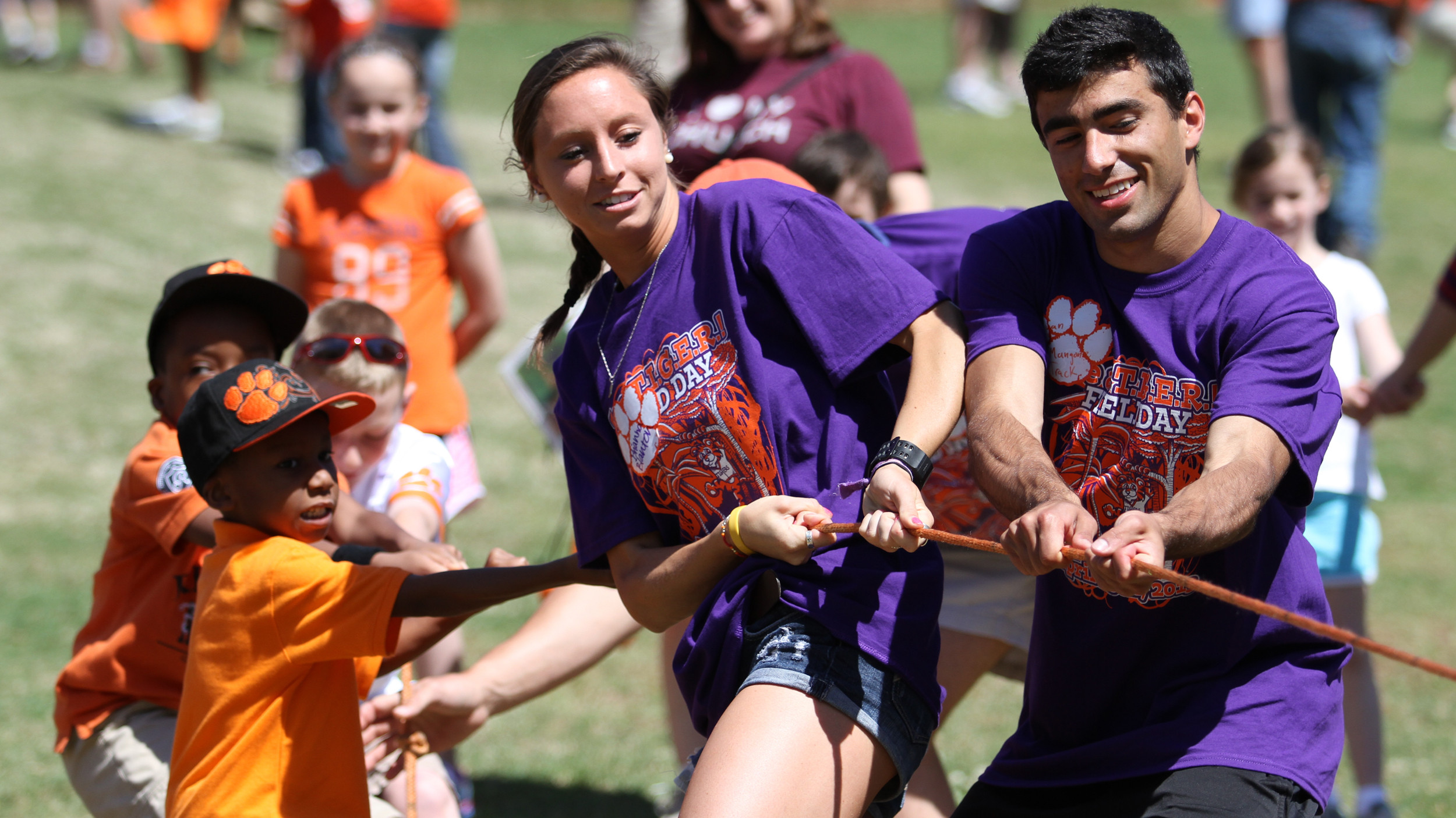 Clemson Community Relations Video: Be a T.I.G.E.R! Field Day 2013