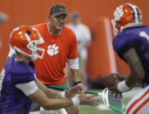 Offensive Coordinator Chad Morris