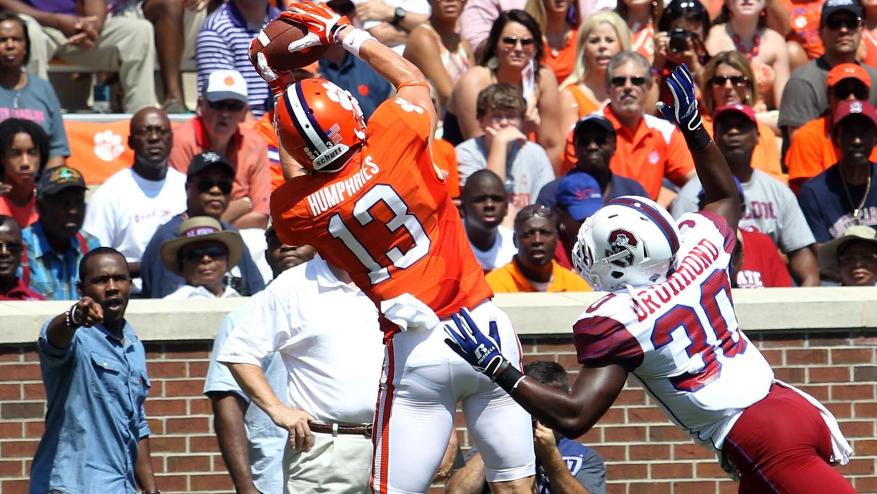 Clemson Football Video Report: 100 Yards with Adam Humphries