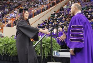 Ava Bell - Women's Track & Field