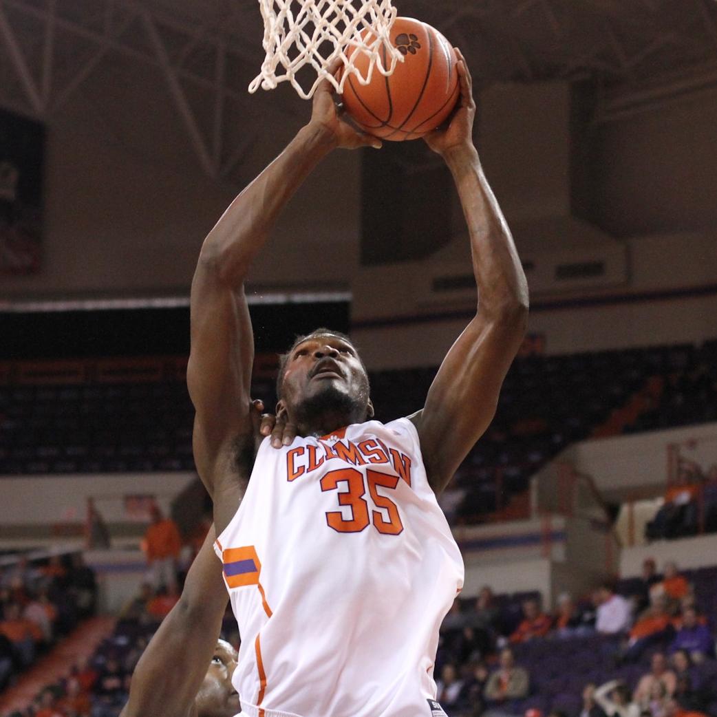 Tigers Fall at Home to Winthrop, 77-74