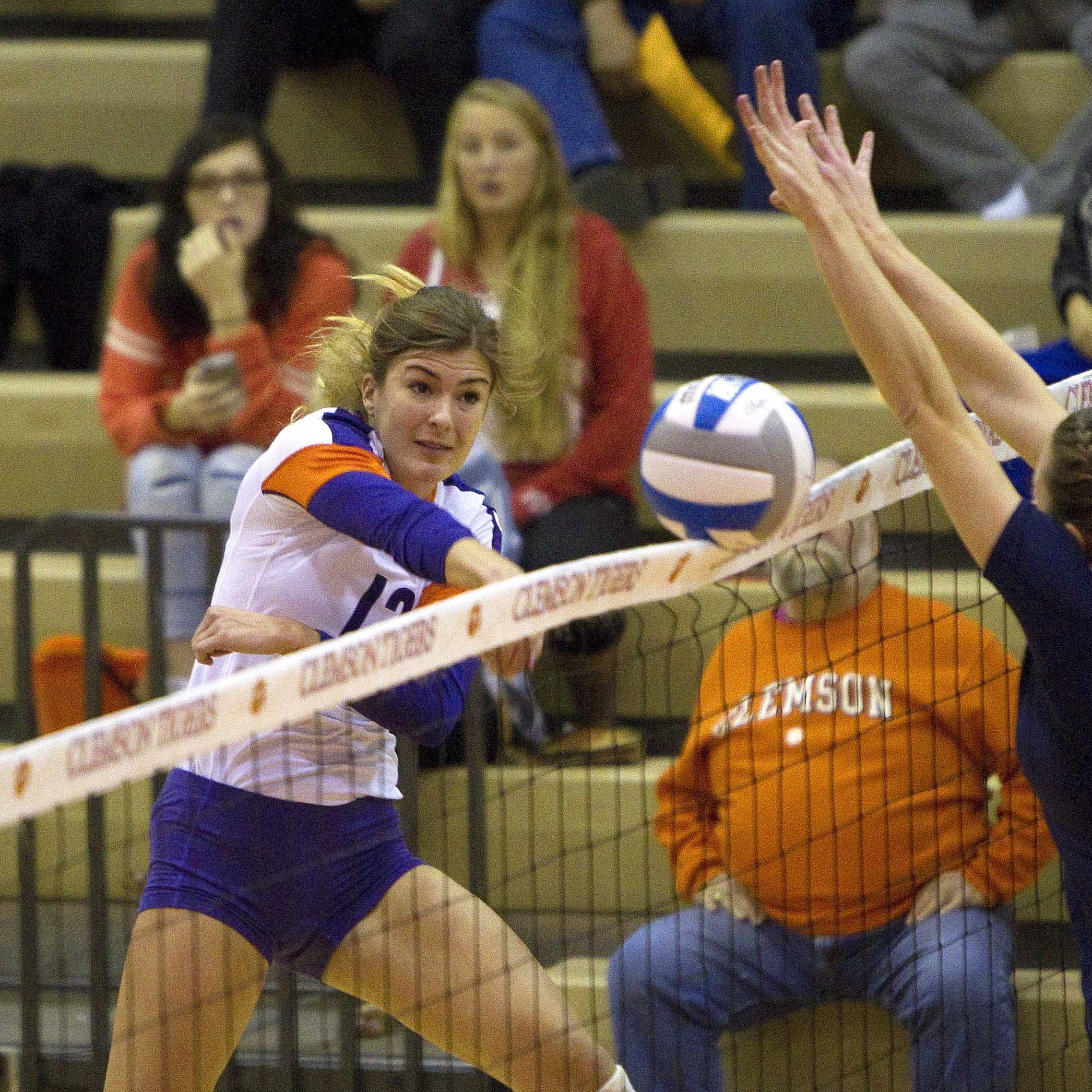 Tigers Drop Four-Setter to Virginia