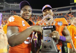 Grady Jarrett, Garry Peters