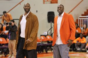 Elden Campbell, Dale Davis