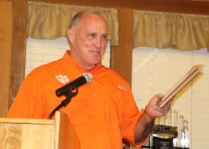 Pearse Tormey accepts the I.M. Ibrahim Award