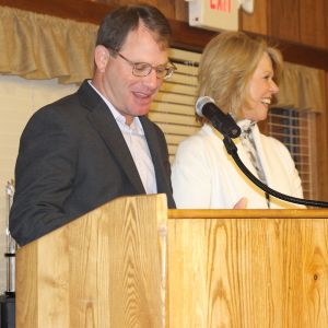 Darian & Julie Ibrahim present the I.M. Ibrahim Award to Pearse Tormey