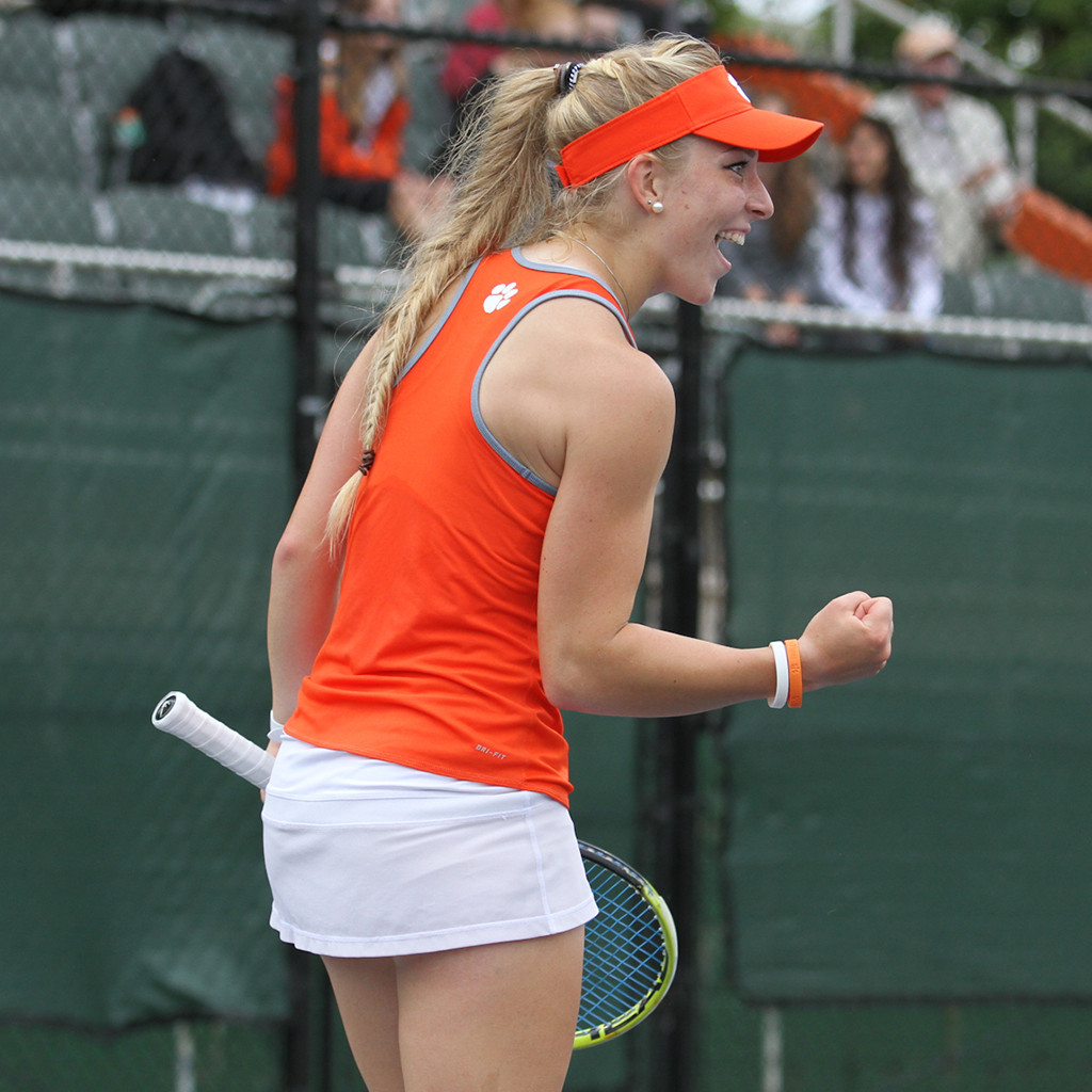 Eidukonyte Competes in Riviera/ITA All-American