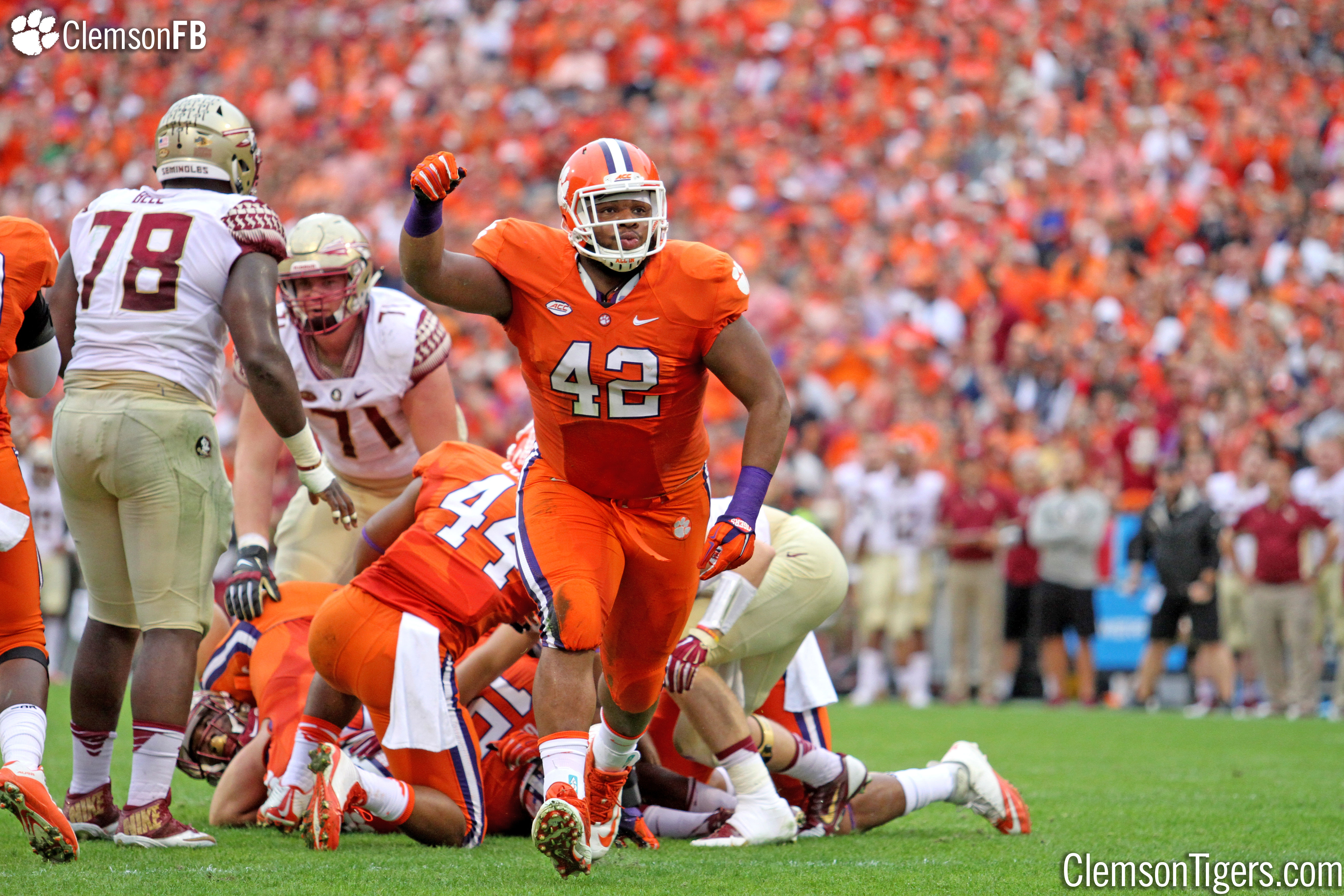 Clemson Holds Final Scrimmage