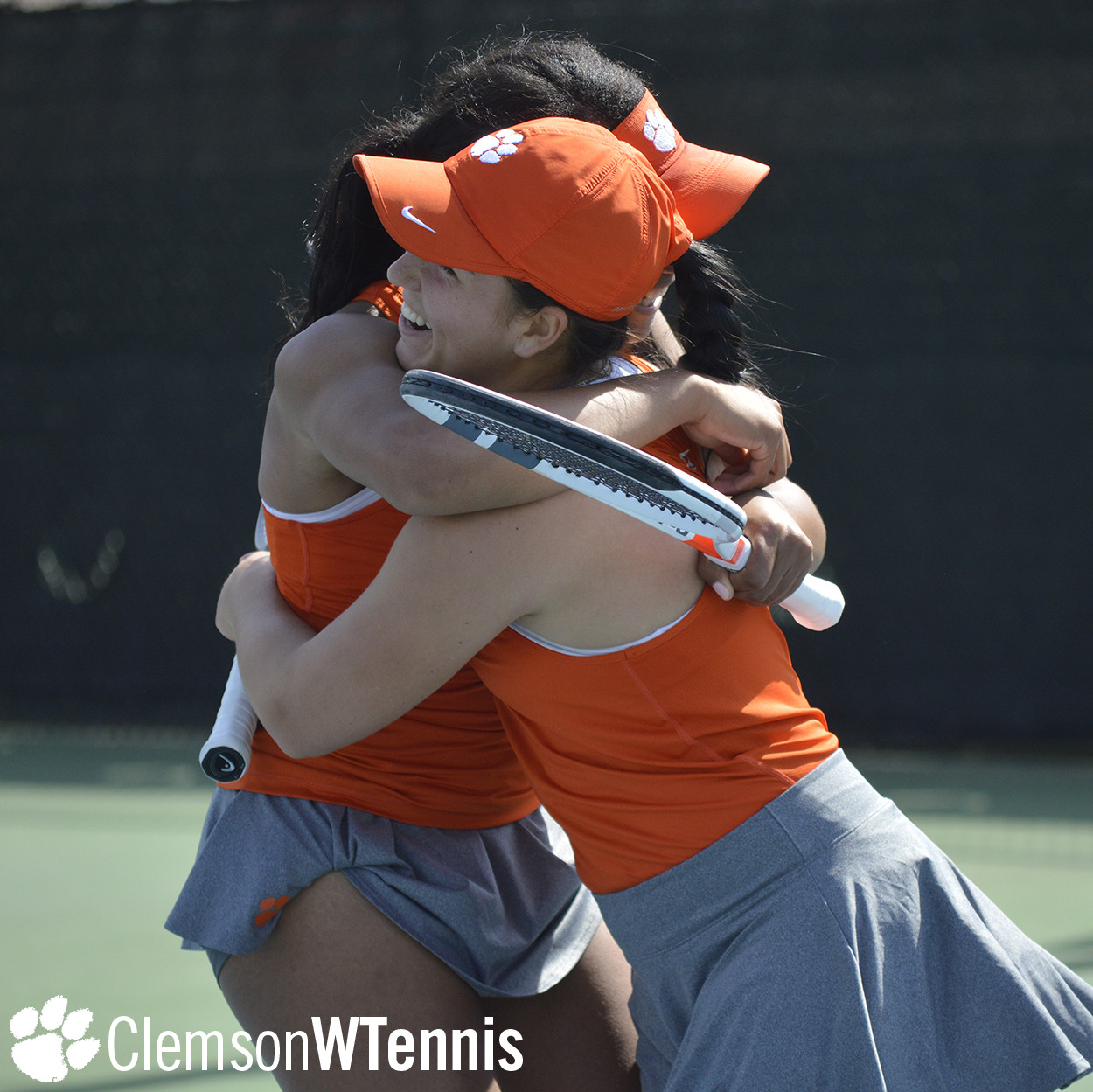 Broomfield & Leduc Upset Nation's Top Doubles Team; No. 3 Vandy Ends Tigers' Season in NCAA Second Round