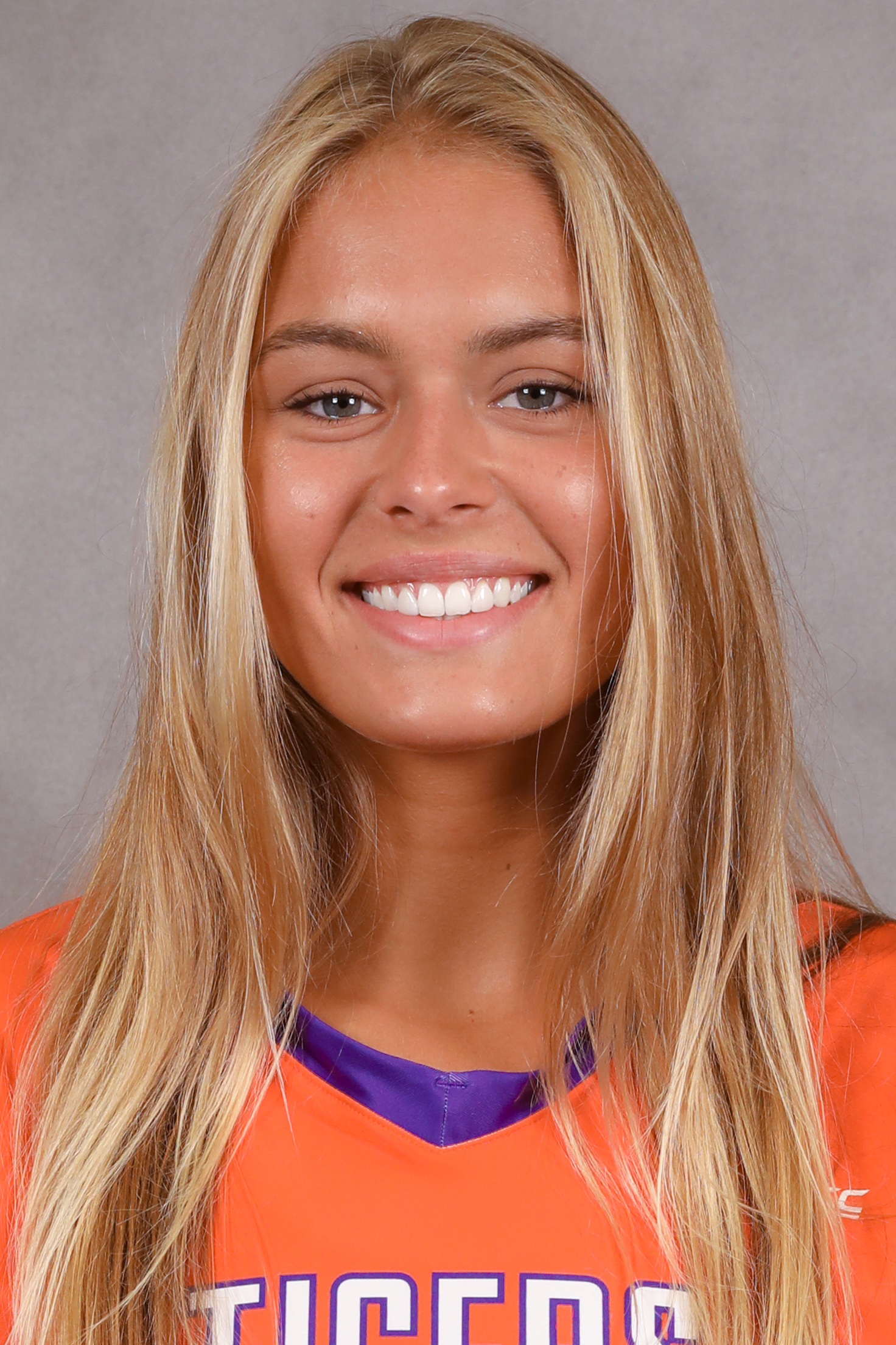 Ashtynne Alberts - Volleyball - Clemson University Athletics