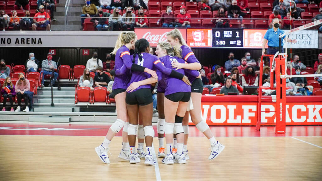 Clemson Falls to NC State, 3-1