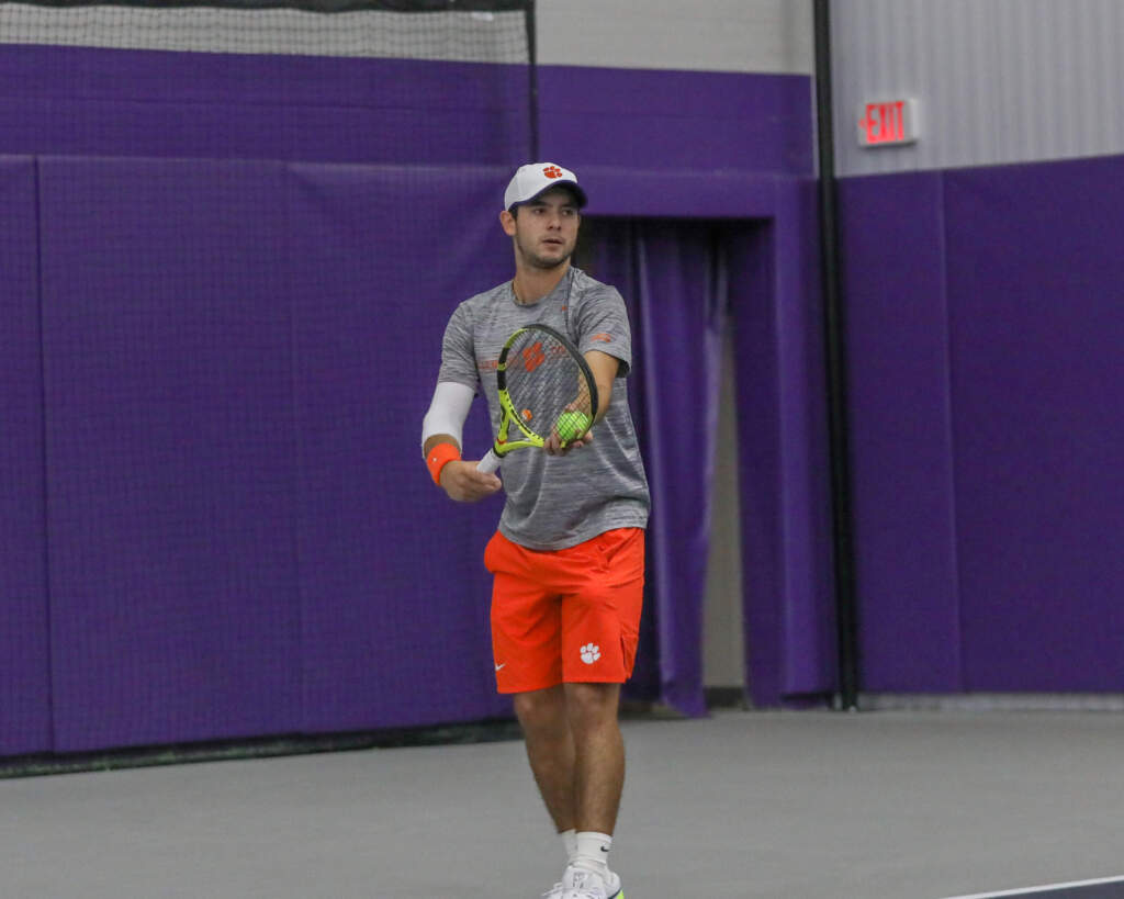 Tigers Pick Up Four Wins on Last Day of Hidden Dual