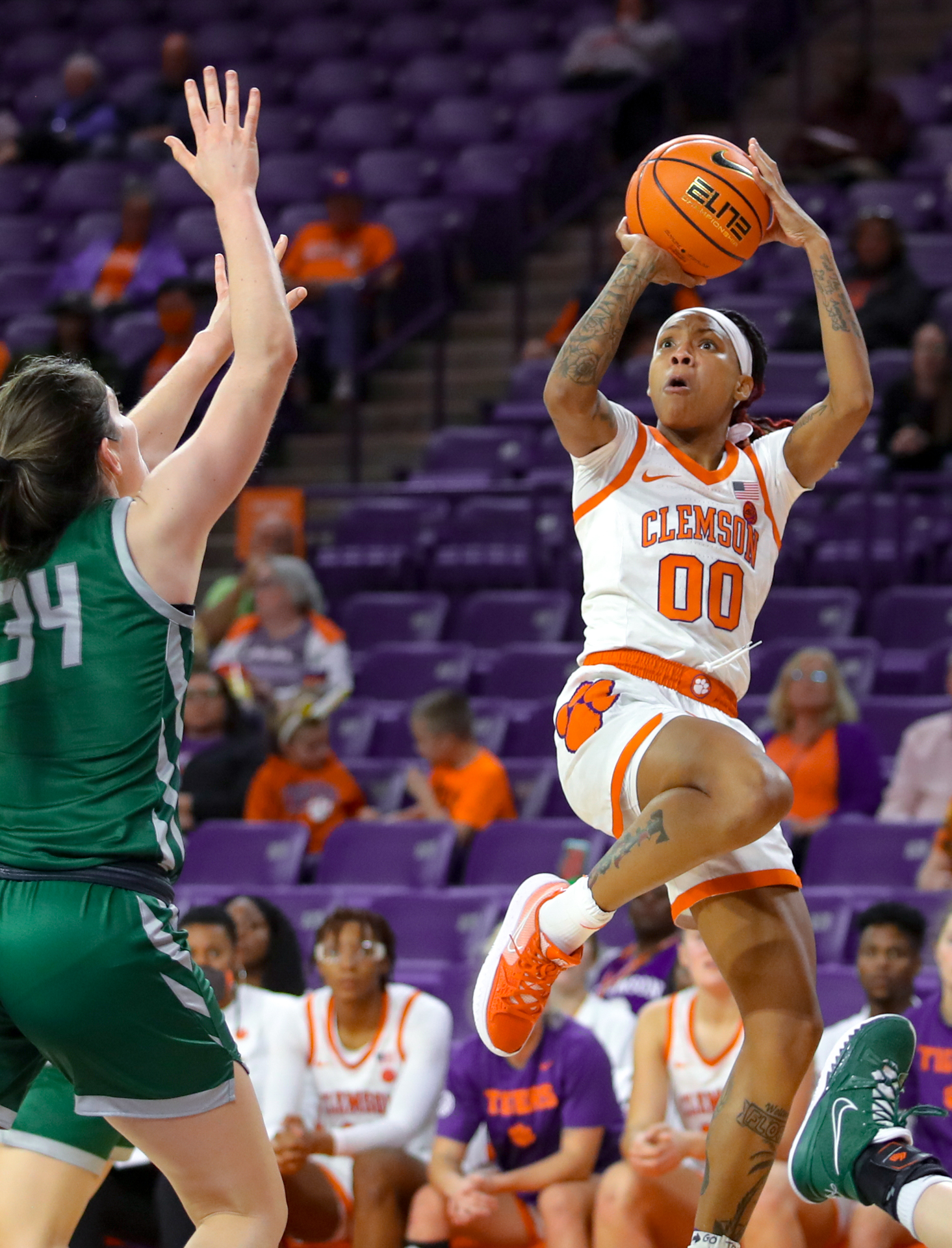 Clemson Basketball wins season opener, dominates Winthrop - Sports  Illustrated Clemson Tigers News, Analysis and More