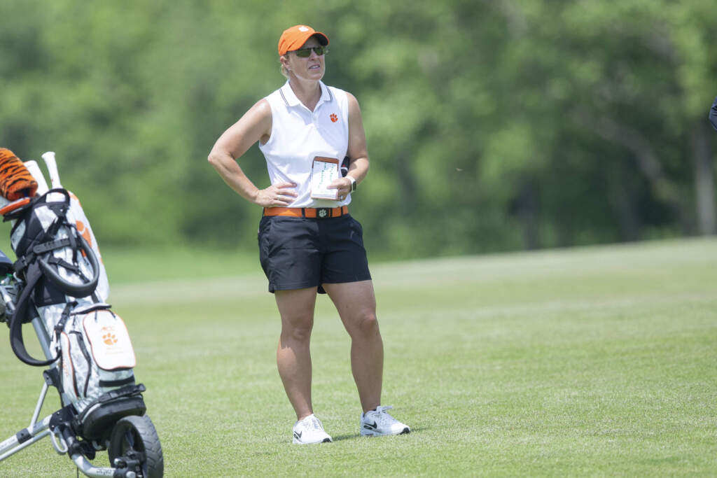 Tigers Finish Eighth at Schooner Fall Classic