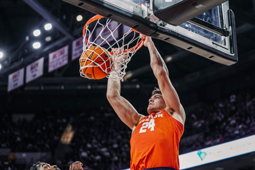 Heartbreak at the Buzzer for Clemson in 60-58 Loss